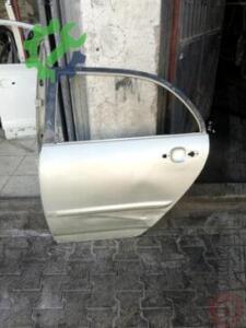 Toyota corolla sol arka kapı çıkma orjinal