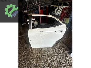 TOYOTA COROLLA SOL ARKA KAPI ÇIKMA ORJİNAL