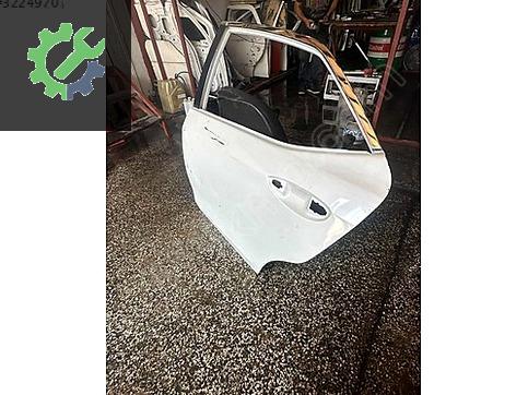 Toyota Corolla Sol Arka Kapı çıkma parça