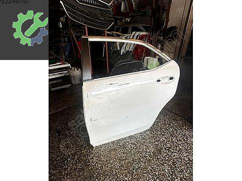 Toyota Corolla Sol Arka Kapı çıkma parça