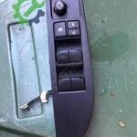 Toyota Corolla sol cam kumanda düğmeleri ve çerçevesi
