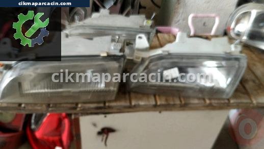 Toyota Corolla Sol Ön Far çıkma parça