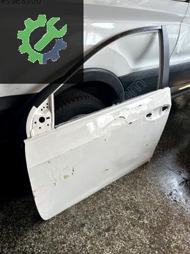 Toyota Corolla Sol Ön Kapı çıkma parça