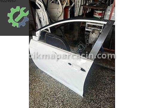 Toyota Corolla Sol Ön Kapı çıkma parça