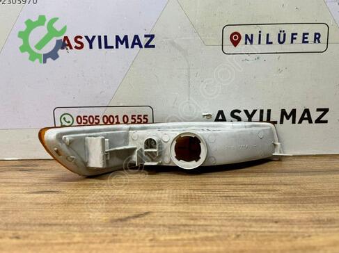 Toyota Corolla Sinyal çıkma parça