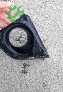 Toyota Corolla sol sis farı çerçevesi