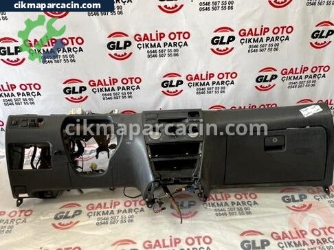 Toyota Corolla Torpido Kapağı çıkma parça