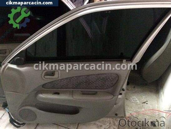Toyota Corolla Sağ Ön Kapı çıkma parça