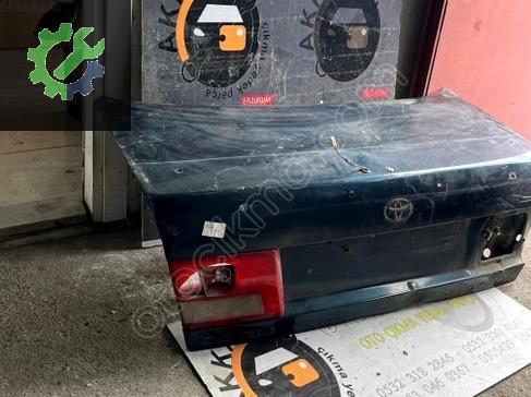 Toyota Corona Bagaj Kapağı çıkma parça