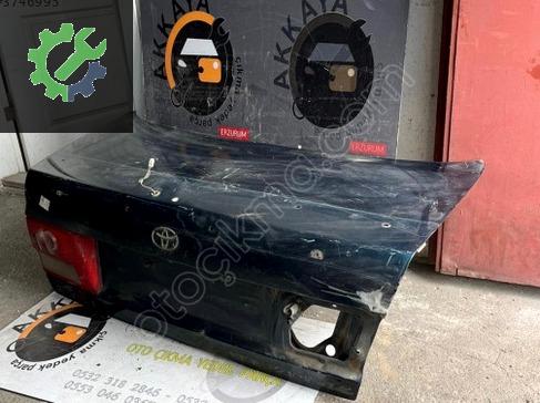 Toyota Corona Bagaj Kapağı çıkma parça