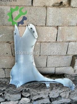 Toyota Corolla Sol Ön Çamurluk çıkma parça
