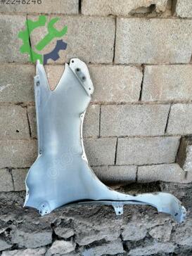 Toyota Corolla Sol Ön Çamurluk çıkma parça