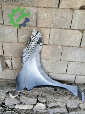 Toyota Corolla Sol Ön Çamurluk çıkma parça