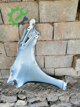 Toyota Corolla Sol Ön Çamurluk çıkma parça
