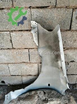 Toyota Corolla Sağ Ön Çamurluk çıkma parça