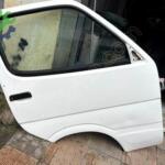 TOYOTA Hİ-ACE SAĞ ÖN KAPI KOMPLE