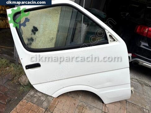 Toyota Hiace Sağ Ön Kapı çıkma parça