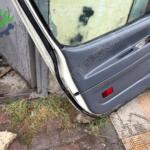 TOYOTA Hİ-ACE SOL ÖN KAPI KOMPLE