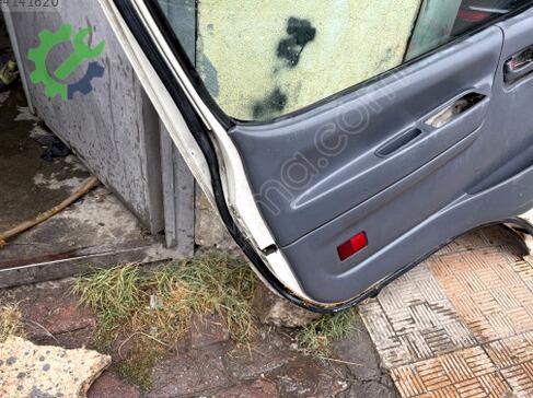 Toyota Hiace Sol Ön Kapı çıkma parça