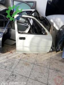 Toyota hiluks sağ ön kapı çıkma orjinal