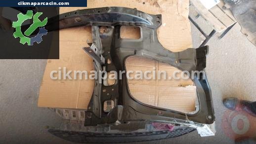 Toyota Hilux Ön Panel çıkma parça
