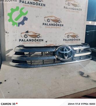 Toyota Hilux Ön Panjur çıkma parça
