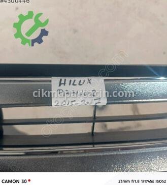 Toyota Hilux Ön Panjur çıkma parça