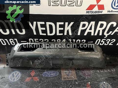Toyota Hilux Ön Panjur çıkma parça