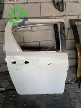 Toyota Hilux Sağ Arka Kapı çıkma parça