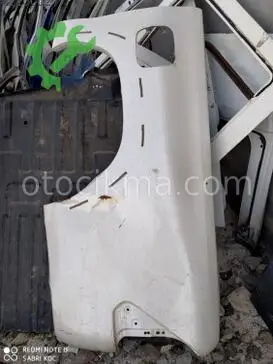 Toyota Hilux Sol Arka Çamurluk çıkma parça