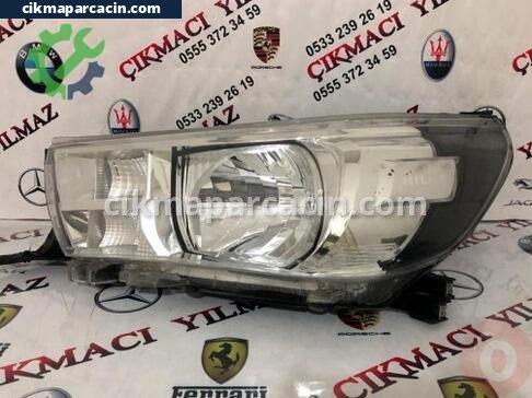 Toyota Hilux Sol Ön Far çıkma parça