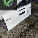 Toyota hılüx bagaj kapağı