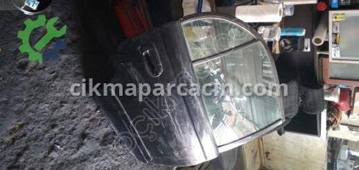 Toyota Carina Sağ Arka Kapı çıkma parça