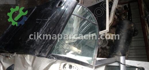 Toyota Carina Sağ Arka Kapı çıkma parça