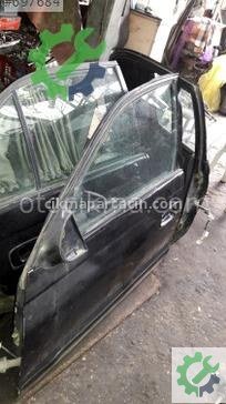 Toyota Carina Sağ Arka Kapı çıkma parça