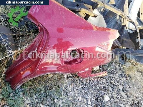 Toyota Corolla Sol Arka Çamurluk çıkma parça