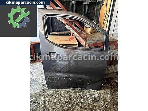 Toyota Proace City Ön Kapı çıkma parça
