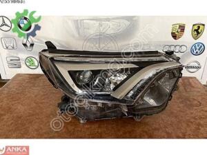 TOYOTA RAV-4 ORJİNAL HATASIZ ÇIKMA SAĞ FAR