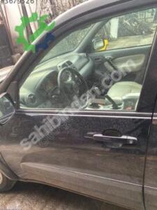 Toyota RAV4 Sol Ön Kapı Çıkma