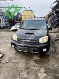 Çıkma Orijinal Sağ Ön Çamurluk Toyota RAV4