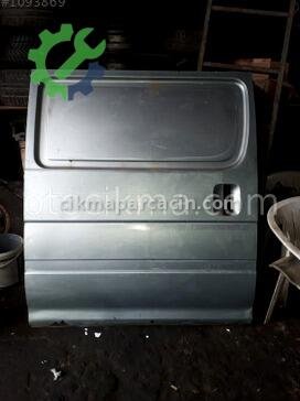 Toyota Hiace Sağ Sürgülü Kapı çıkma parça