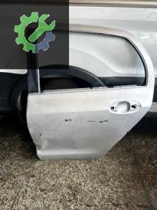 Toyota verse sol arka kapı