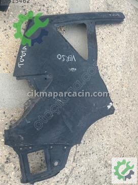 Toyota Verso Sağ Arka Çamurluk çıkma parça