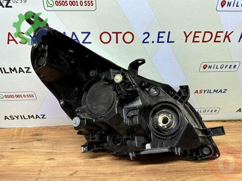 Toyota Verso Sol Ön Far 10-14 çıkma parça