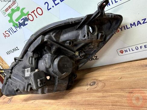Toyota Verso Sol Ön Far 10-14 çıkma parça