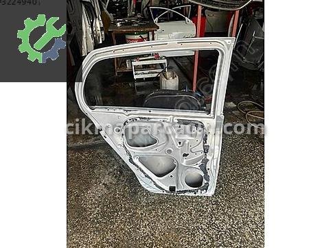 Toyota Verso Sol Ön Kapı çıkma parça