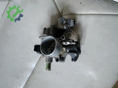 Toyota Hiace Gaz Kelebeği çıkma parça