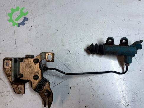 Toyota Yaris Debriyaj Alt Merkezi çıkma parça