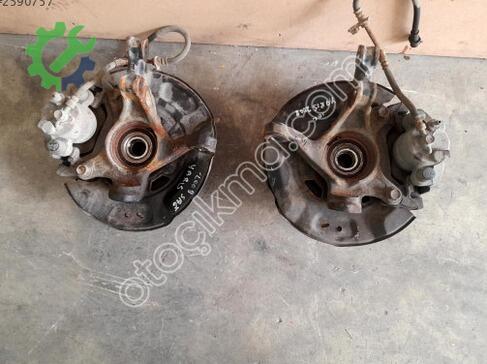 Toyota Yaris Sağ Taşıyıcı çıkma parça
