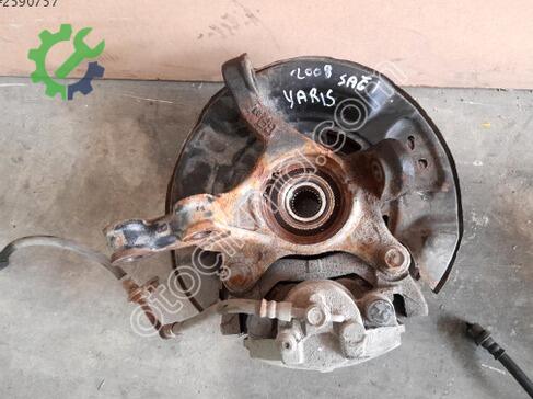 Toyota Yaris Sağ Taşıyıcı çıkma parça
